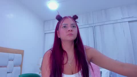 Snapshot of paolaa_rodriguez chatting on December 2024 06:16:01 PM Paola online show from December 2024 06:16:01 PM