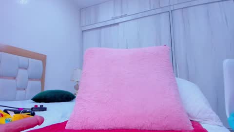 Snapshot of paolaa_rodriguez chatting on December 2024 09:18:02 PM Paola online show from December 2024 09:18:02 PM
