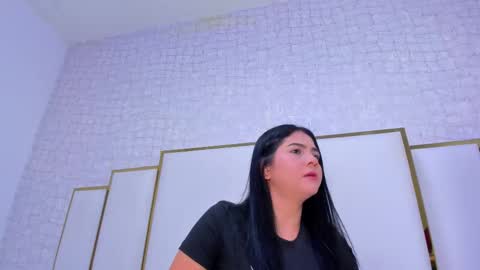 Snapshot of paolaa_rodriguez chatting on September 2025 11:32:02 AM Paola online show from September 2025 11:32:02 AM