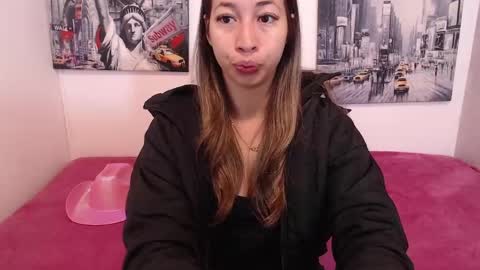 Snapshot of paolabotero chatting on April 2026 11:25:02 AM Paola online show from April 2026 11:25:02 AM