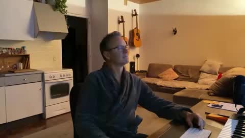 Snapshot of papa_show chatting on December 2024 09:29:02 PM papa_show online show from December 2024 09:29:02 PM