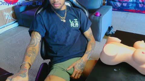 Papi Tai online show from December 2024 03:58:01 PM