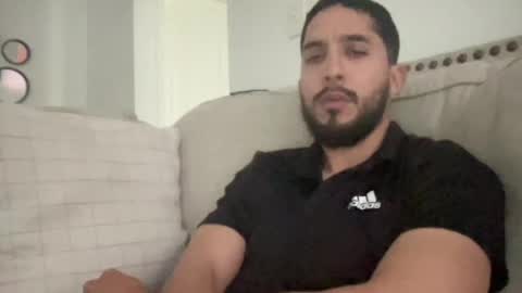 Snapshot of papicubano_guapo23cm chatting on April 2026 12:22:02 PM papicubano_guapo23cm online show from April 2026 12:22:02 PM