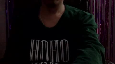 Snapshot of papy_dani33 chatting on February 2025 08:20:02 AM papy_dani33 online show from February 2025 08:20:02 AM