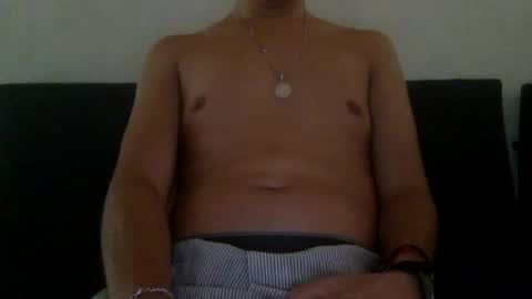 Snapshot of papy_dani33 chatting on June 2026 01:35:01 PM papy_dani33 online show from June 2026 01:35:01 PM