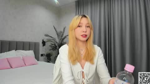 Melena online show from February 2026 12:42:01 AM