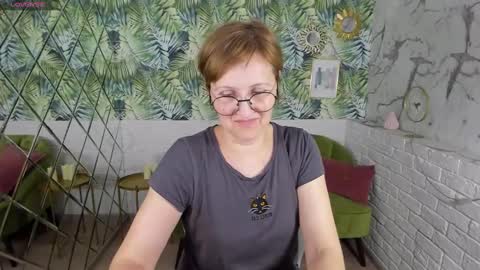 Snapshot of paris_cherry chatting on March 2025 02:07:02 AM Paris online show from March 2025 02:07:02 AM