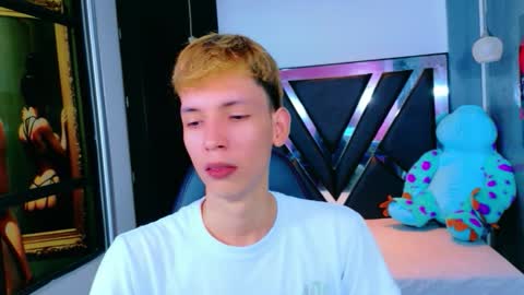 Snapshot of park_jimin1 chatting on November 2025 12:05:02 PM park_jimin1 online show from November 2025 12:05:02 PM