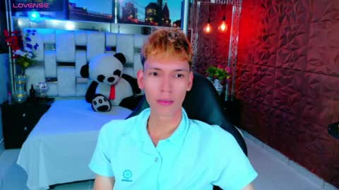 Snapshot of park_jimin1 chatting on November 2025 12:15:02 PM park_jimin1 online show from November 2025 12:15:02 PM