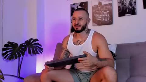 Snapshot of parker_lavine chatting on July 2026 02:16:01 AM parker lavine online show from July 2026 02:16:01 AM
