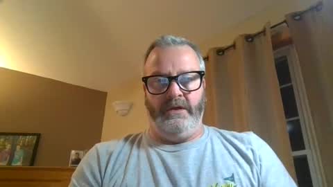 passporttraveler1 online show from December 2024 02:31:02 AM