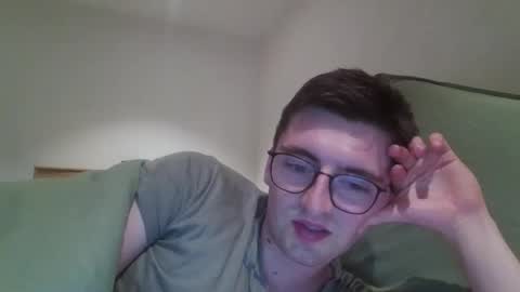 patat1996 online show from December 2025 02:28:01 AM
