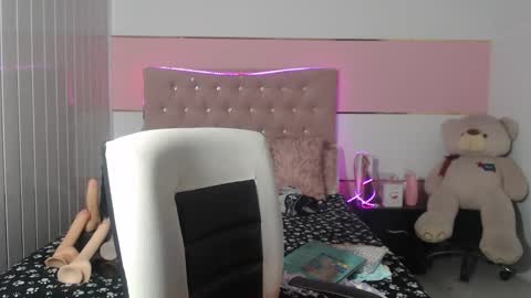 Snapshot of patty_squirt87 chatting on February 2025 02:51:02 AM patty squirt87 online show from February 2025 02:51:02 AM