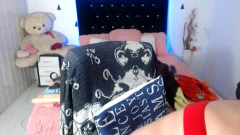 Snapshot of patty_squirt87 chatting on September 2025 03:19:02 AM patty squirt87 online show from September 2025 03:19:02 AM