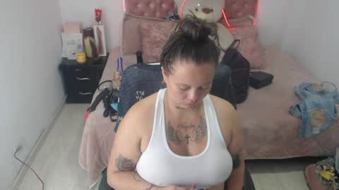 Snapshot of patty_squirt87 chatting on April 2026 12:39:02 PM patty squirt87 online show from April 2026 12:39:02 PM
