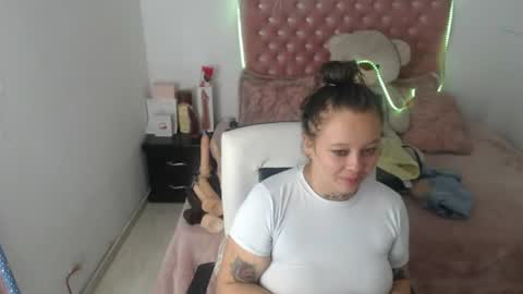Snapshot of patty_squirt87 chatting on June 2026 11:52:01 AM patty squirt87 online show from June 2026 11:52:01 AM