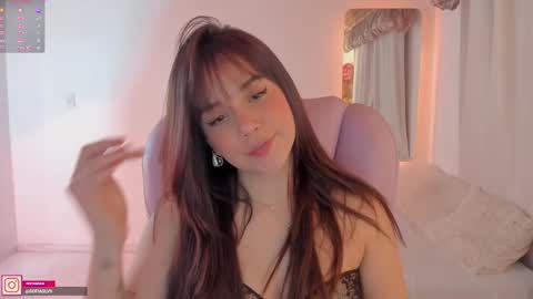 Snapshot of pau_cute chatting on February 2025 07:31:02 AM Sofa online show from February 2025 07:31:02 AM