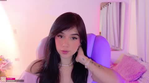 Snapshot of pau_cute chatting on September 2025 04:34:02 AM Sofa online show from September 2025 04:34:02 AM