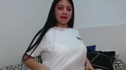 Snapshot of pau_cute19 chatting on April 2026 09:29:02 PM pau cute online show from April 2026 09:29:02 PM