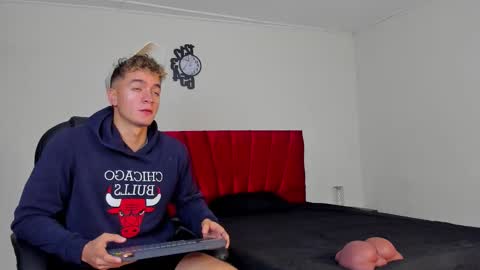 Paull George online show from October 2025 04:50:01 PM