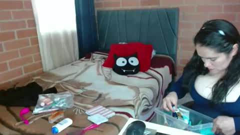 paula__117 online show from May 2026 10:16:02 PM