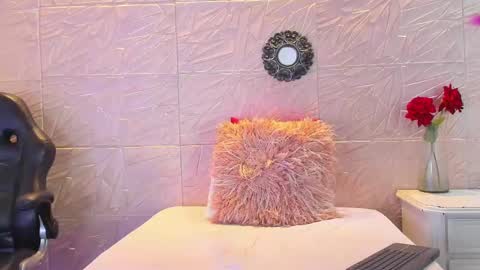 Snapshot of paula_cruzz chatting on February 2025 09:23:01 PM PAULA CRUZ online show from February 2025 09:23:01 PM