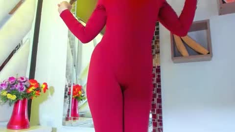 paula_miler1 online show from April 2026 02:33:01 PM