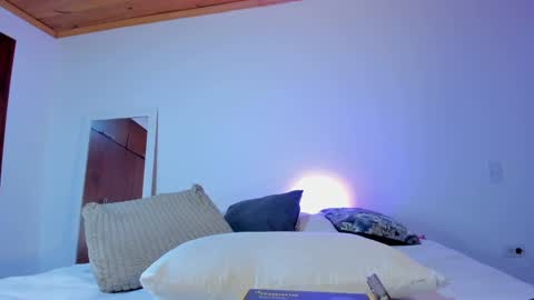 Paula perez - online show from January 2025 03:07:01 AM