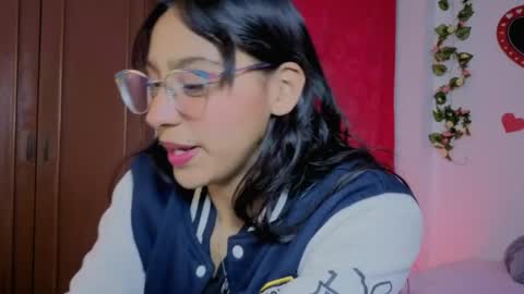 Snapshot of paulacutexs chatting on May 2026 06:09:02 AM Paula online show from May 2026 06:09:02 AM