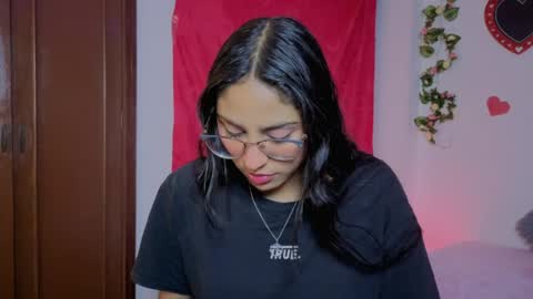 Snapshot of paulacutexs chatting on May 2026 03:35:01 AM Paula online show from May 2026 03:35:01 AM
