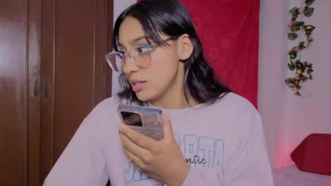 Snapshot of paulacutexs chatting on May 2026 03:03:02 AM Paula online show from May 2026 03:03:02 AM