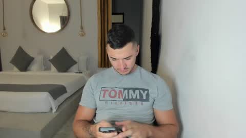 paulblack021 online show from June 2026 12:44:01 PM
