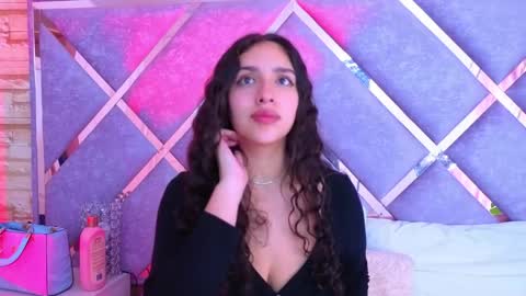 Snapshot of paulette_dupont_ chatting on May 2026 03:23:01 AM paulette_dupont_ online show from May 2026 03:23:01 AM