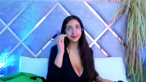 Snapshot of paulette_dupont_ chatting on May 2026 11:27:01 AM paulette_dupont_ online show from May 2026 11:27:01 AM
