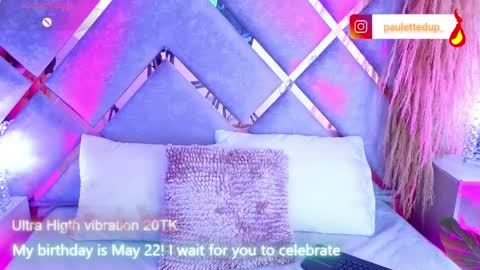Snapshot of paulette_dupont_ chatting on May 2026 03:37:02 AM paulette_dupont_ online show from May 2026 03:37:02 AM