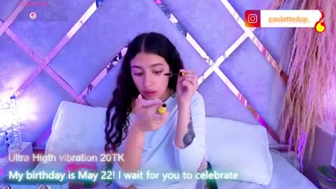 Snapshot of paulette_dupont_ chatting on May 2026 03:13:01 AM paulette_dupont_ online show from May 2026 03:13:01 AM
