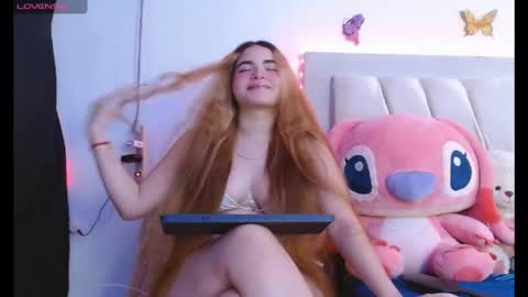 Snapshot of paulina_quintero18 chatting on May 2026 03:03:02 AM Pau online show from May 2026 03:03:02 AM