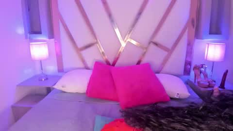 Snapshot of paulina_ruiz_ chatting on November 2025 08:53:01 PM online show from November 2025 08:53:01 PM