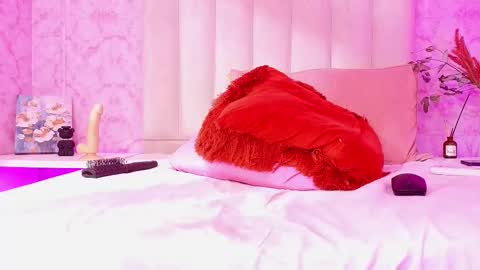 Paulina  online show from November 2025 09:15:02 PM