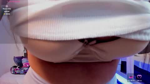 Paulina  online show from February 2026 01:43:01 PM