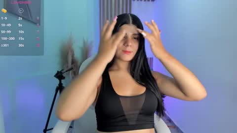 Paulina Belle online show from October 2025 12:28:02 PM