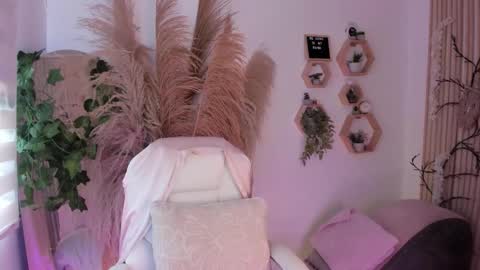 Estefania online show from March 2026 05:19:02 PM