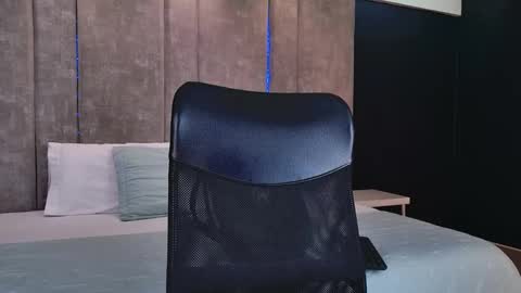 Paulina online show from November 2025 12:06:01 PM