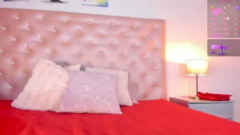 Snapshot of paulinasaeenz chatting on June 2026 01:43:01 PM PaulinaSaennz online show from June 2026 01:43:01 PM