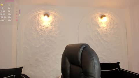 Paulina Santos  online show from October 2025 07:33:01 PM