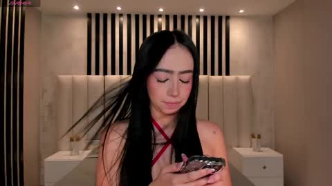 Pauline Sanz online show from June 2026 05:04:01 PM