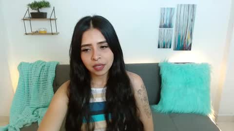 Paulinna online show from February 2025 05:58:02 PM