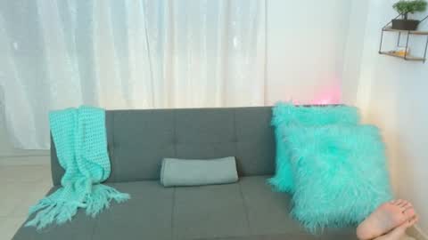 Paulinna online show from March 2025 08:12:01 PM