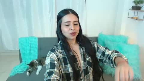 Paulinna online show from March 2025 09:48:02 PM