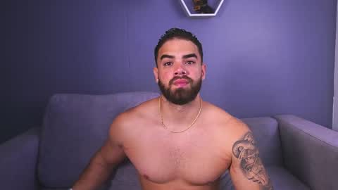 Paul Phoenix online show from November 2025 07:35:01 PM